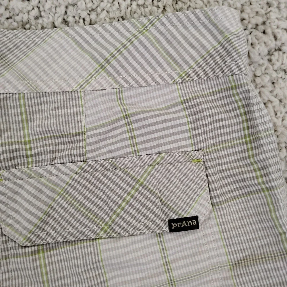 prAna Swim Trunks Mens 32 Beige Board Shorts Pool Surf Beach UPF 50+ Outdoor A2